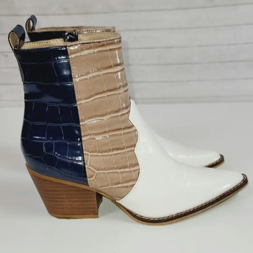 ARIDER GIRL Delite Crocodile Print Ankle Boot in Navy Cream, sz 7